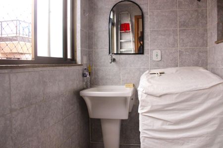 Apartamento para alugar com 180m², 2 quartos e 2 vagas Apartamento para alugar com 180m², 2 quartos e 2 vagasÁrea de Serviço
