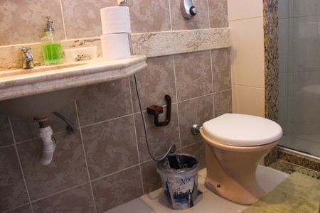 Apartamento para alugar com 180m², 2 quartos e 2 vagas Apartamento para alugar com 180m², 2 quartos e 2 vagasbanheiro social 02