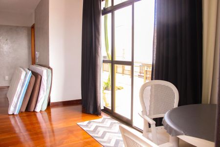 Apartamento para alugar com 180m², 2 quartos e 2 vagas Apartamento para alugar com 180m², 2 quartos e 2 vagasSala 2
