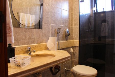 Apartamento para alugar com 180m², 2 quartos e 2 vagas Apartamento para alugar com 180m², 2 quartos e 2 vagasBanheiro Social