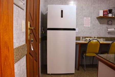Apartamento para alugar com 180m², 2 quartos e 2 vagas Apartamento para alugar com 180m², 2 quartos e 2 vagasCozinha - Armários