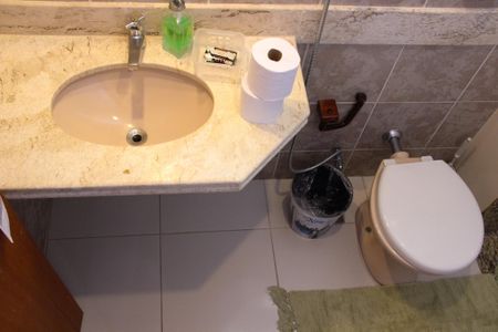 Apartamento para alugar com 180m², 2 quartos e 2 vagas Apartamento para alugar com 180m², 2 quartos e 2 vagasbanheiro social 02