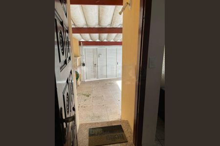 Casa à venda com 122m², 2 quartos e 2 vagas