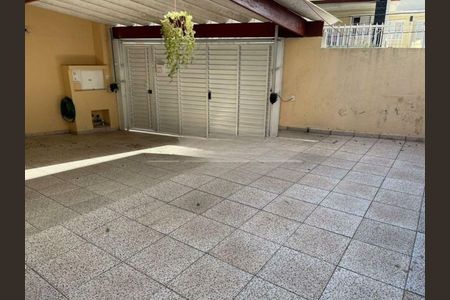 Casa à venda com 122m², 2 quartos e 2 vagas