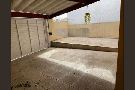 Casa à venda com 122m², 2 quartos e 2 vagas