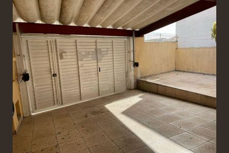 Casa à venda com 122m², 2 quartos e 2 vagas