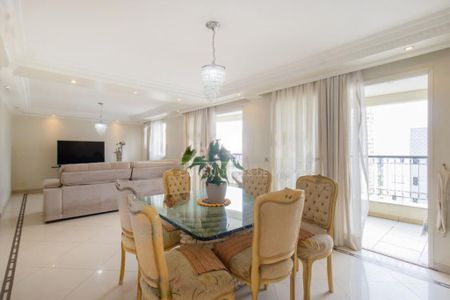 Apartamento à venda com 3 quartos, 143m² em Vila Alexandria, São Paulo