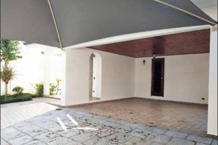 Casa à venda com 4 quartos, 430m² em Granja Julieta, São Paulo
