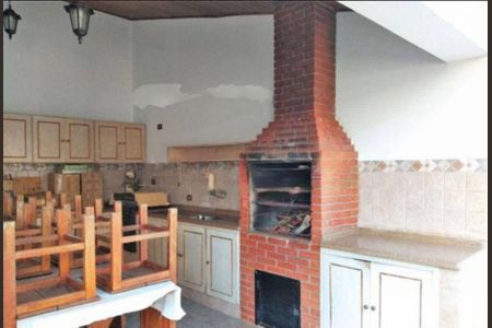 Casa à venda com 4 quartos, 430m² em Granja Julieta, São Paulo