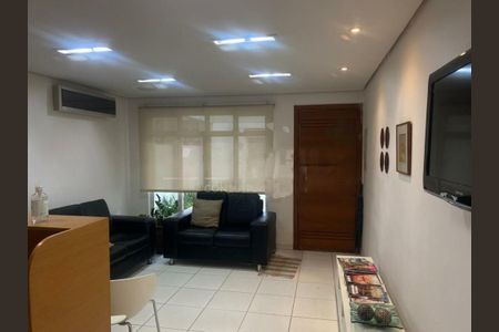Casa à venda com 3 quartos, 110m² em Chácara Santo Antônio (Zona Sul), São Paulo
