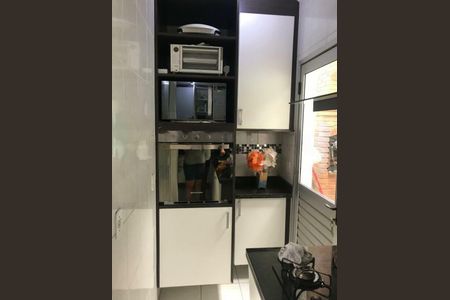 Casa à venda com 107m², 3 quartos e 2 vagas
