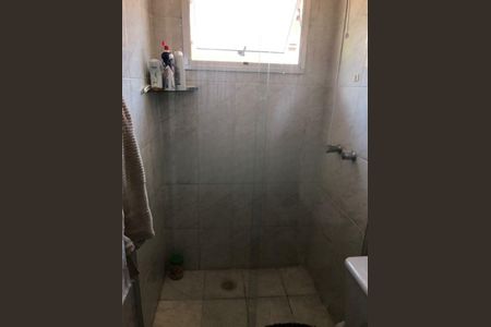Casa à venda com 107m², 3 quartos e 2 vagas