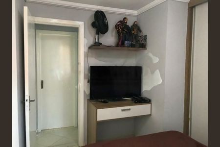 Casa à venda com 107m², 3 quartos e 2 vagas