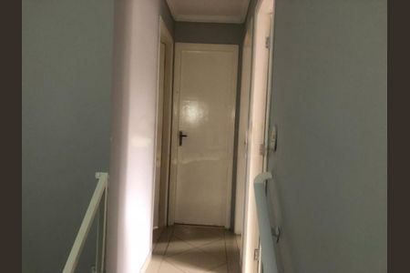 Casa à venda com 107m², 3 quartos e 2 vagas