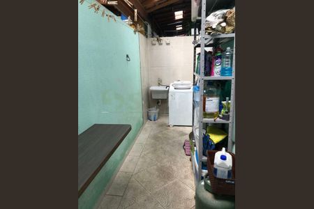 Casa à venda com 107m², 3 quartos e 2 vagas