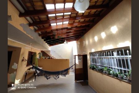Casa à venda com 255m², 4 quartos e 4 vagas