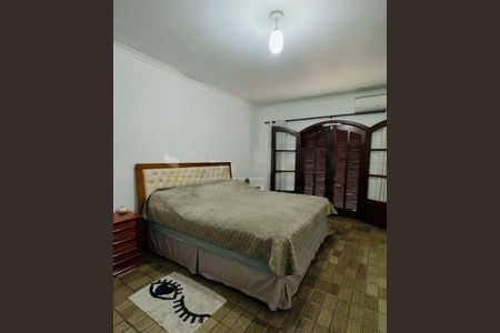 Casa à venda com 255m², 4 quartos e 4 vagas