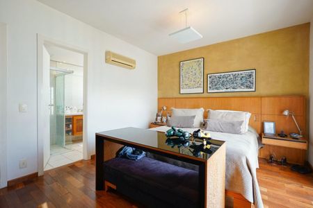 Apartamento à venda com 3 quartos, 184m² em Real Parque, São Paulo