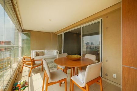 Apartamento à venda com 3 quartos, 184m² em Real Parque, São Paulo
