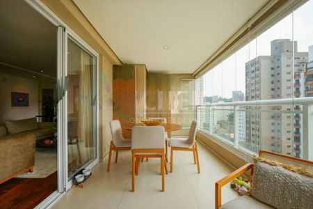 Apartamento à venda com 184m², 3 quartos e 4 vagas