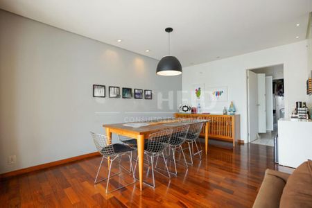 Apartamento à venda com 184m², 3 quartos e 4 vagas
