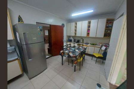 Casa à venda com 199m², 3 quartos e 5 vagas