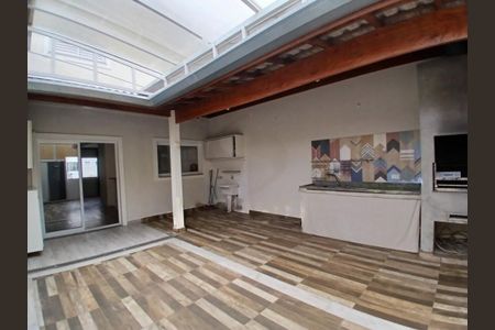 Casa à venda com 87m², 3 quartos e 2 vagas