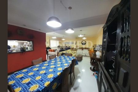 Casa à venda com 3 quartos, 175m² em Jardim das Imbuias, São Paulo