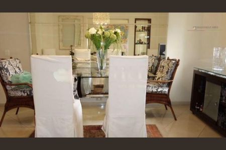 Apartamento à venda com 2 quartos, 340m² em Vila Uberabinha, São Paulo