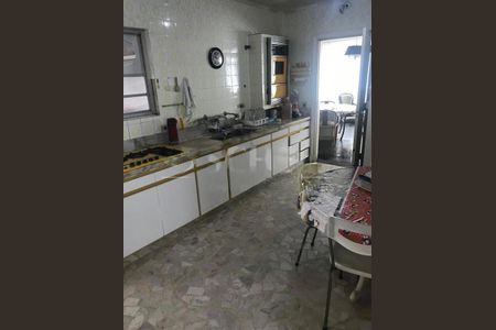 Apartamento à venda com 240m², 3 quartos e 2 vagas