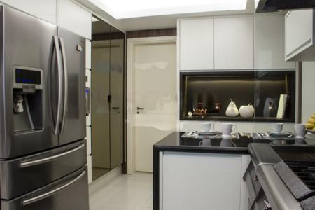 Apartamento à venda com 317m², 4 quartos e 4 vagas