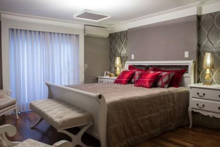 Apartamento à venda com 317m², 4 quartos e 4 vagas