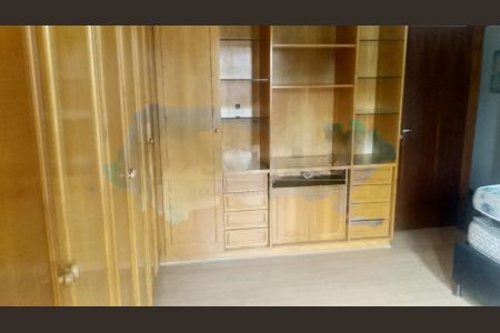 Casa à venda com 160m², 3 quartos e 4 vagas