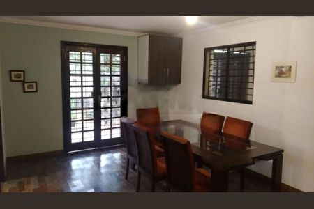 Casa à venda com 3 quartos, 160m² em Jardim Ernestina, São Paulo