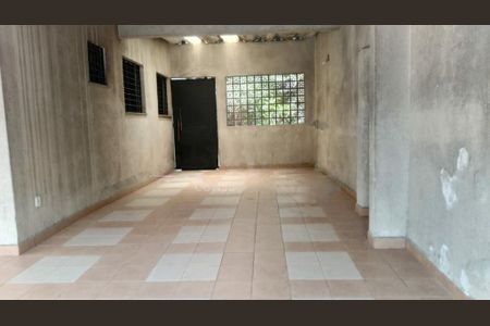 Casa à venda com 160m², 3 quartos e 4 vagas