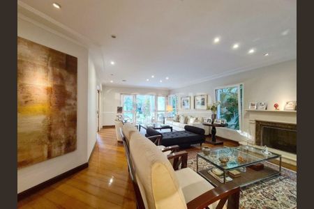 Casa à venda com 4 quartos, 861m² em Jardim dos Estados, São Paulo