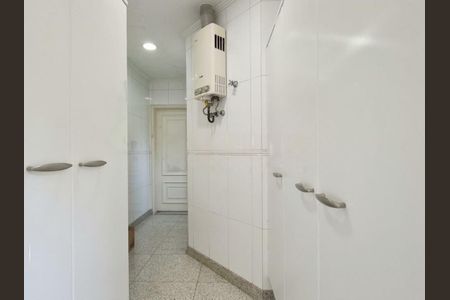 Casa à venda com 4 quartos, 861m² em Jardim dos Estados, São Paulo