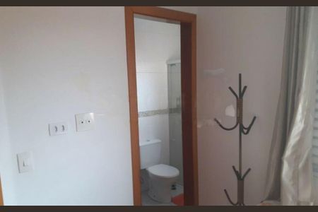 Casa à venda com 68m², 2 quartos e 2 vagas