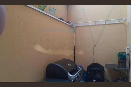 Casa à venda com 68m², 2 quartos e 2 vagas