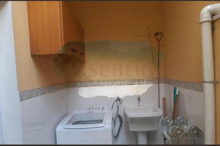 Casa à venda com 68m², 2 quartos e 2 vagas
