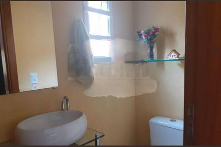 Casa à venda com 68m², 2 quartos e 2 vagas