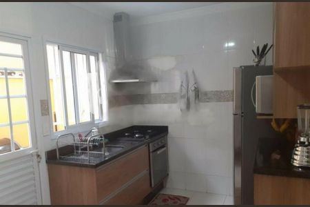 Casa à venda com 68m², 2 quartos e 2 vagas