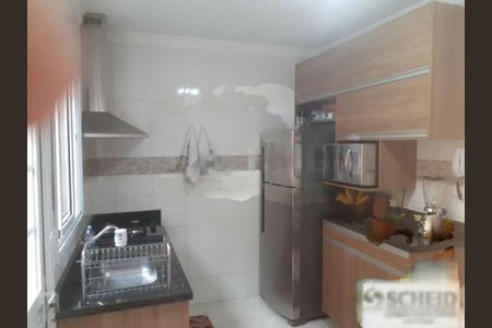 Casa à venda com 68m², 2 quartos e 2 vagas