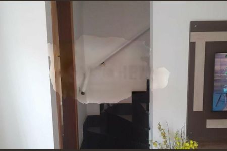 Casa à venda com 68m², 2 quartos e 2 vagas