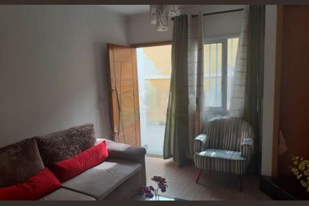 Casa à venda com 68m², 2 quartos e 2 vagas