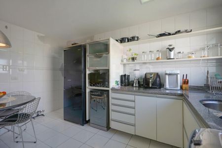 Apartamento à venda com 155m², 3 quartos e 3 vagas
