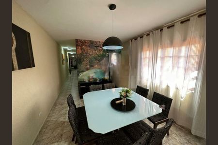 Casa à venda com 3 quartos, 270m² em Jardim Primavera, São Paulo