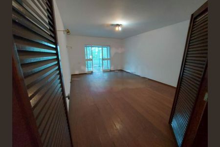 Casa à venda com 4 quartos, 600m² em Jardim Everest, São Paulo