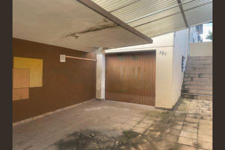 Casa à venda com 3 quartos, 180m² em Campo Grande, São Paulo
