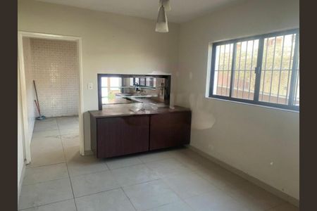Casa à venda com 3 quartos, 180m² em Campo Grande, São Paulo